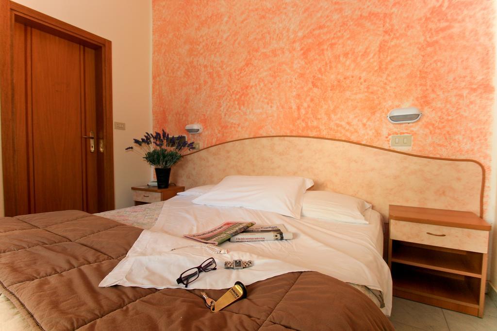 Residence Brown Rimini Exterior foto